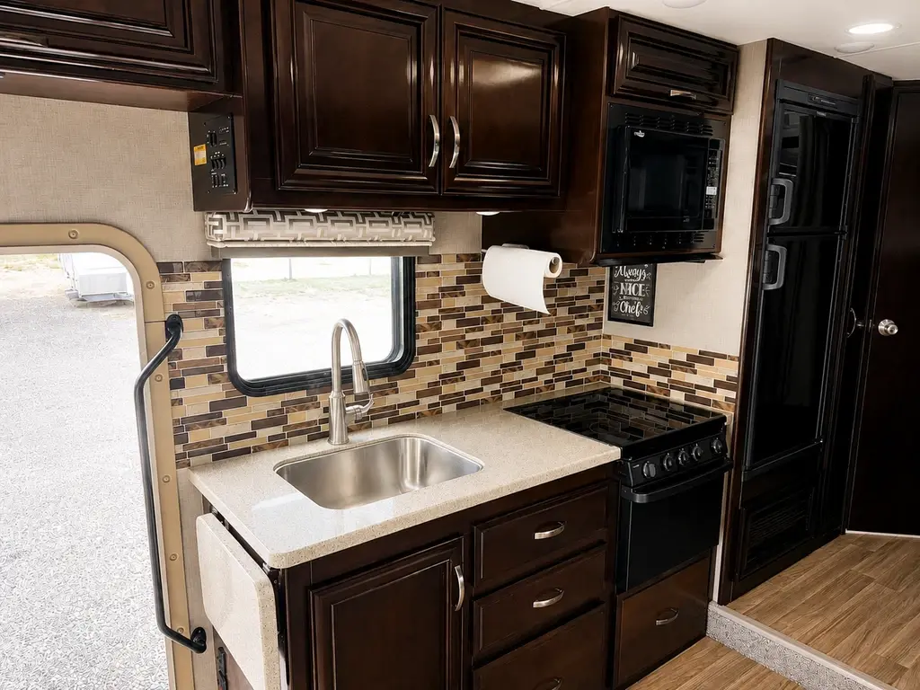 2018 Thor Motor Coach Quantum Class C Motorhome