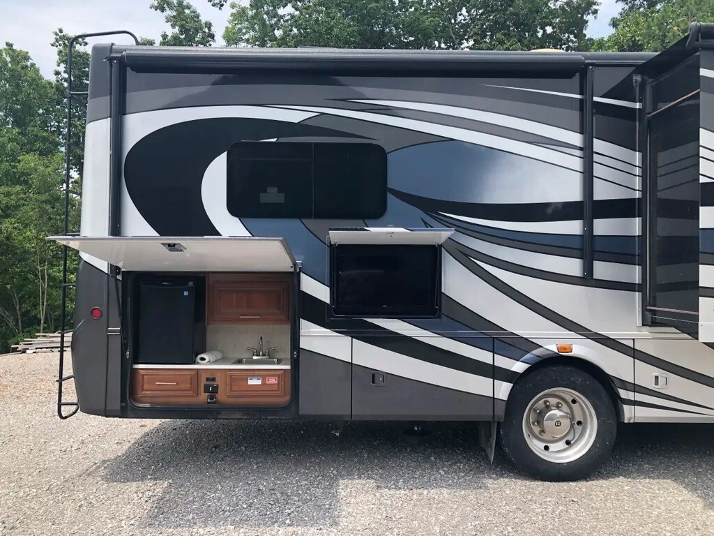 2019 Coachmen Mirada Motorized Class A