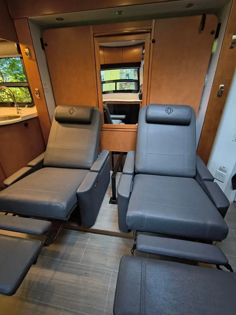 2019 Leisure Travel Van Unity Class C Motorhome