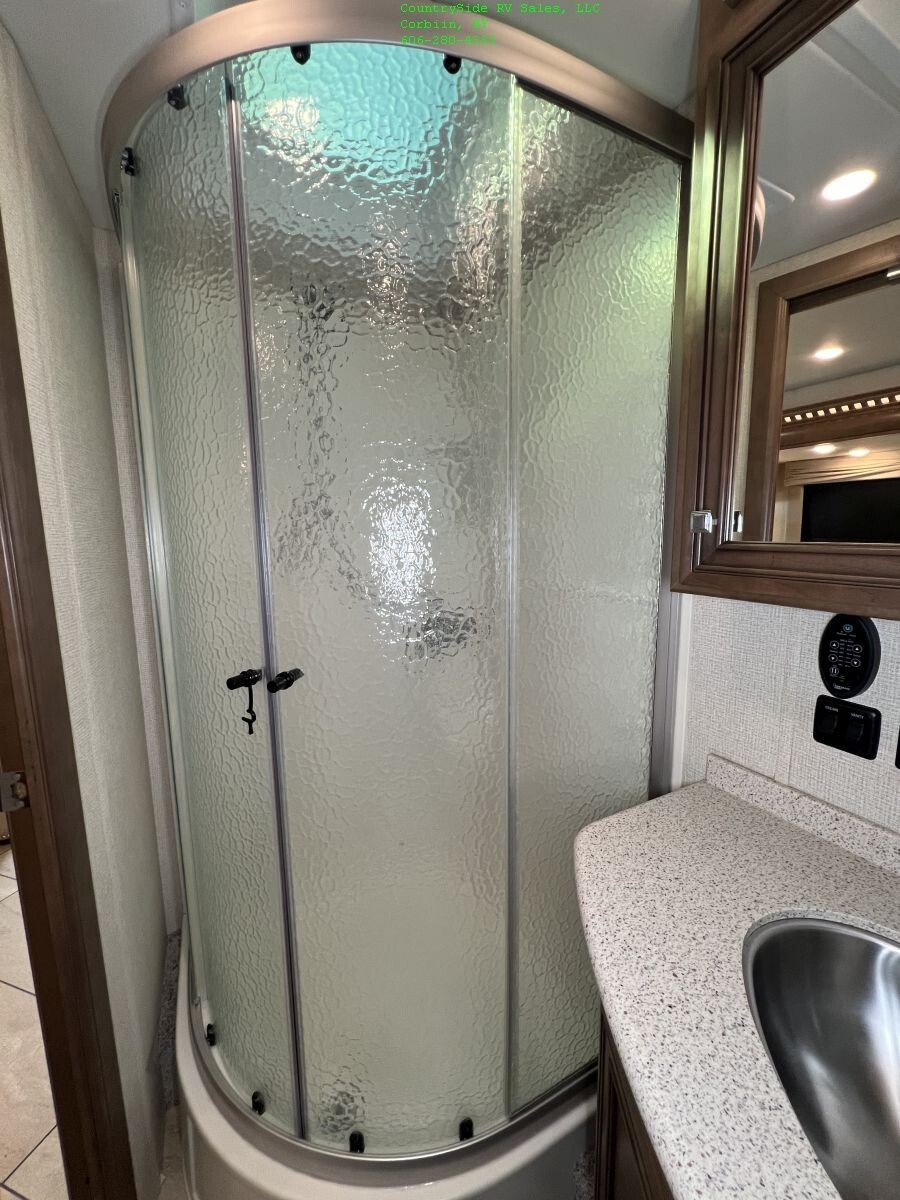 2019 Newmar Bay Star 3124