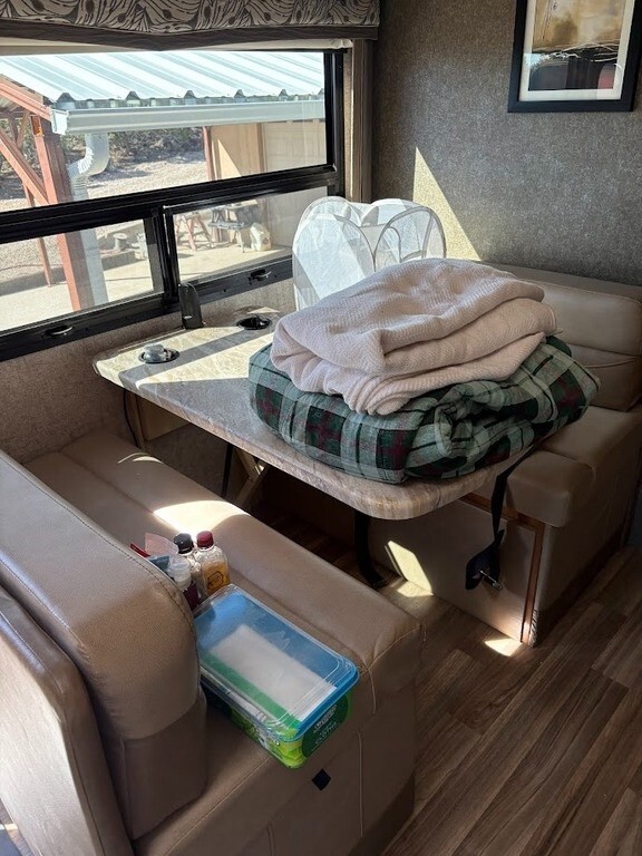 2019 Thor Motor Coach Omni Motorized Class C