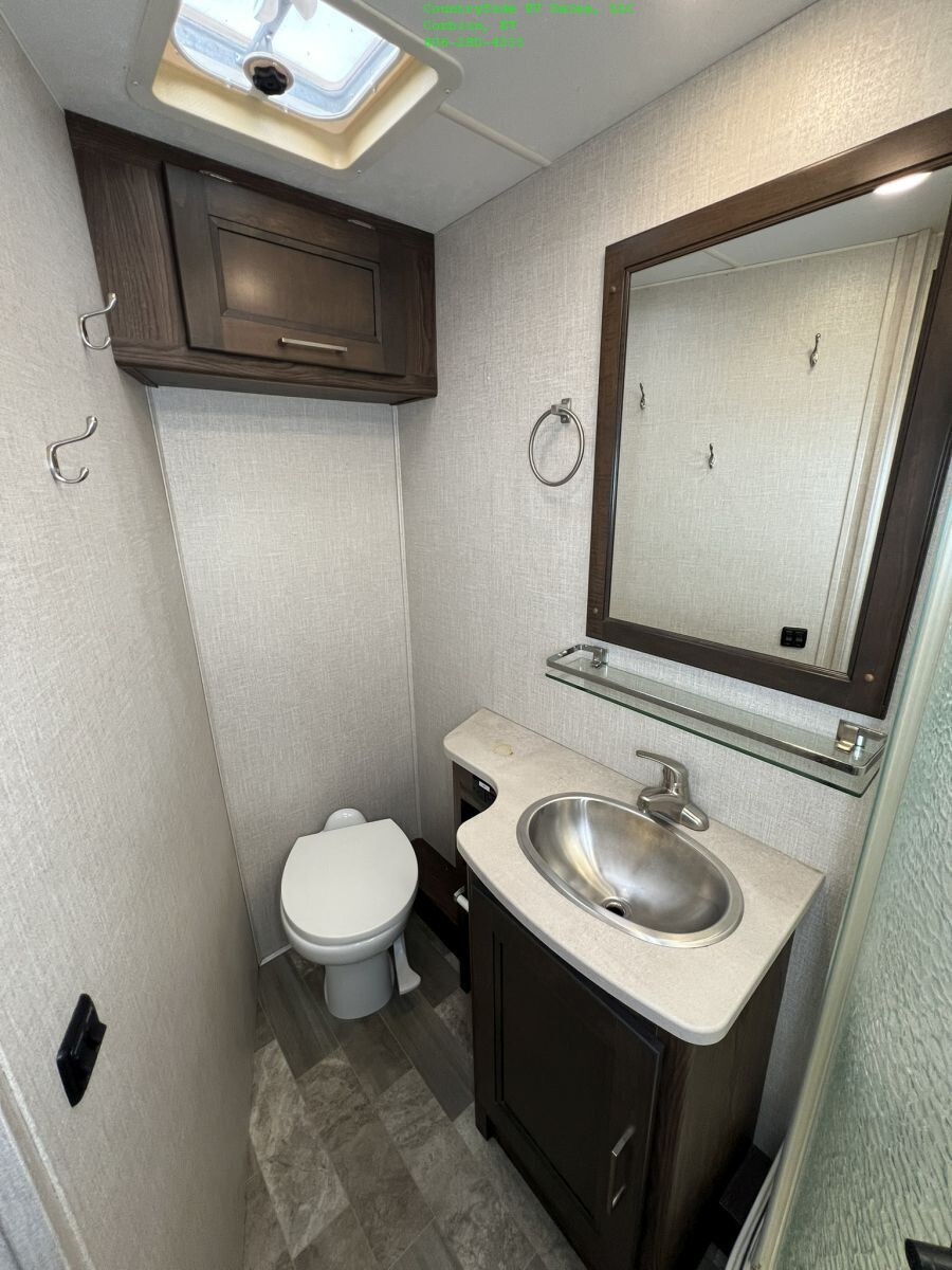 2020 Coachmen Mirada 32SS Motor Home