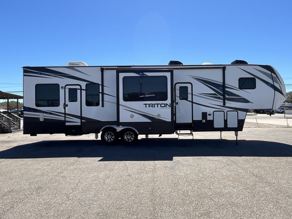 2020 Dutchmen Voltage Triton