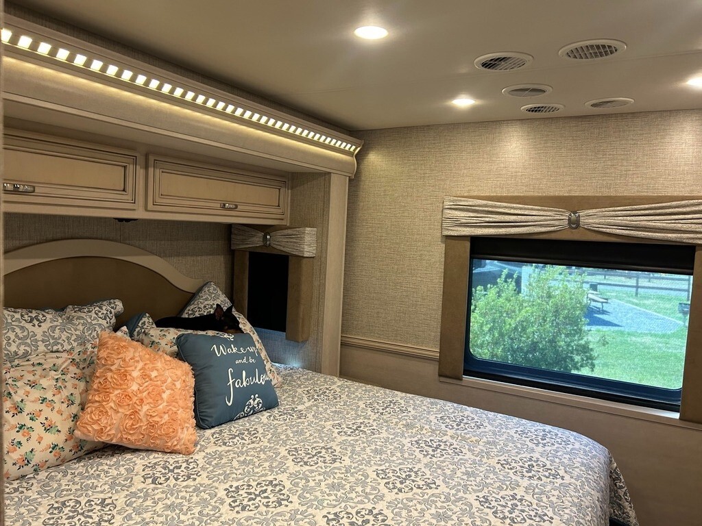 2021 Newmar Bay Star Motorized Class A