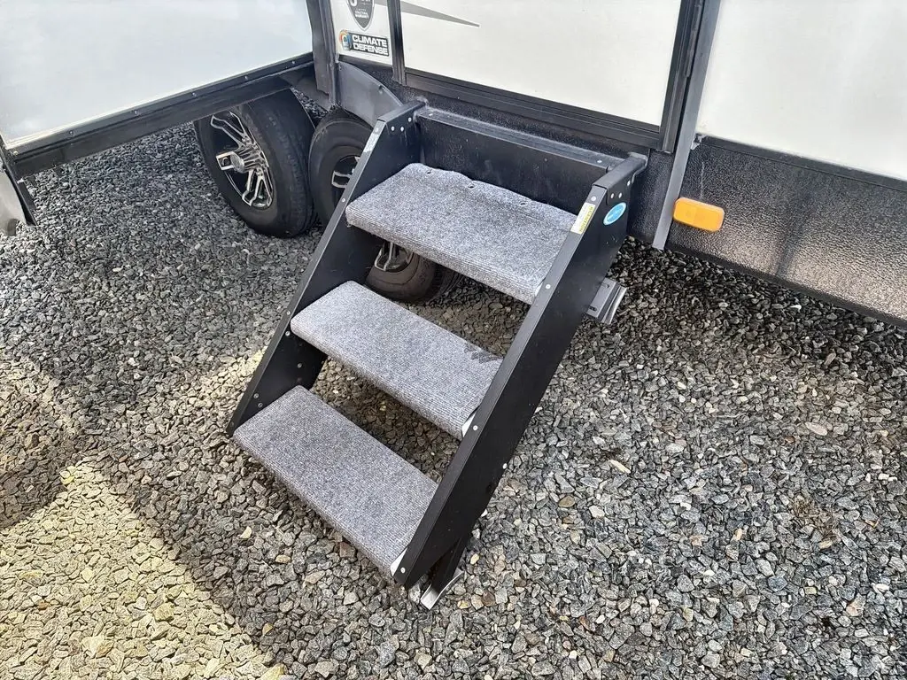 2022 Cruiser RV Radiance
