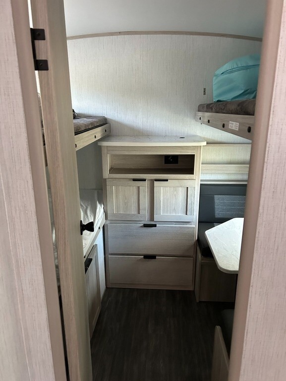 2022 Cruiser RV Shadow Cruiser Travel Trailer