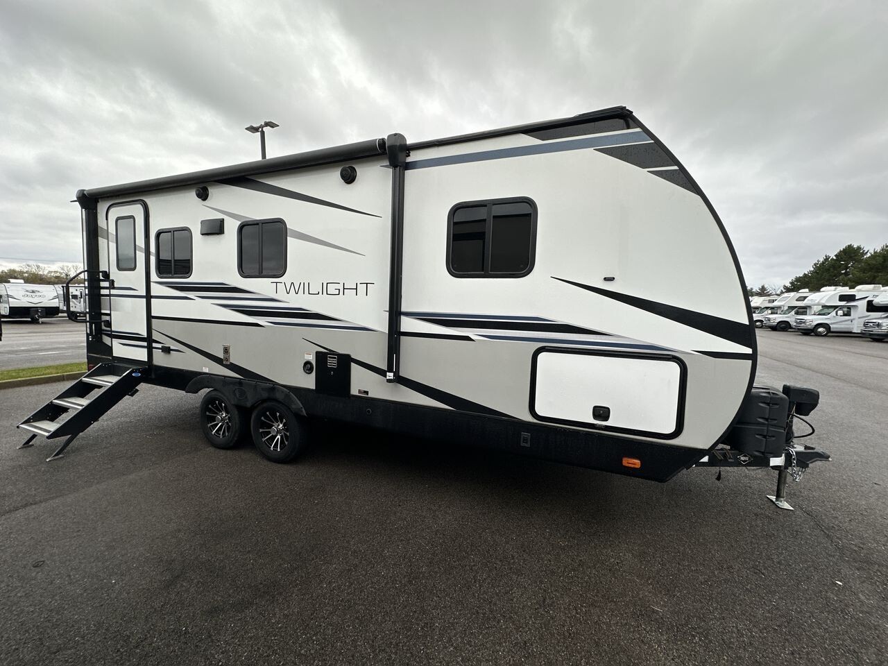 2022 Cruiser RV Twilight Signature