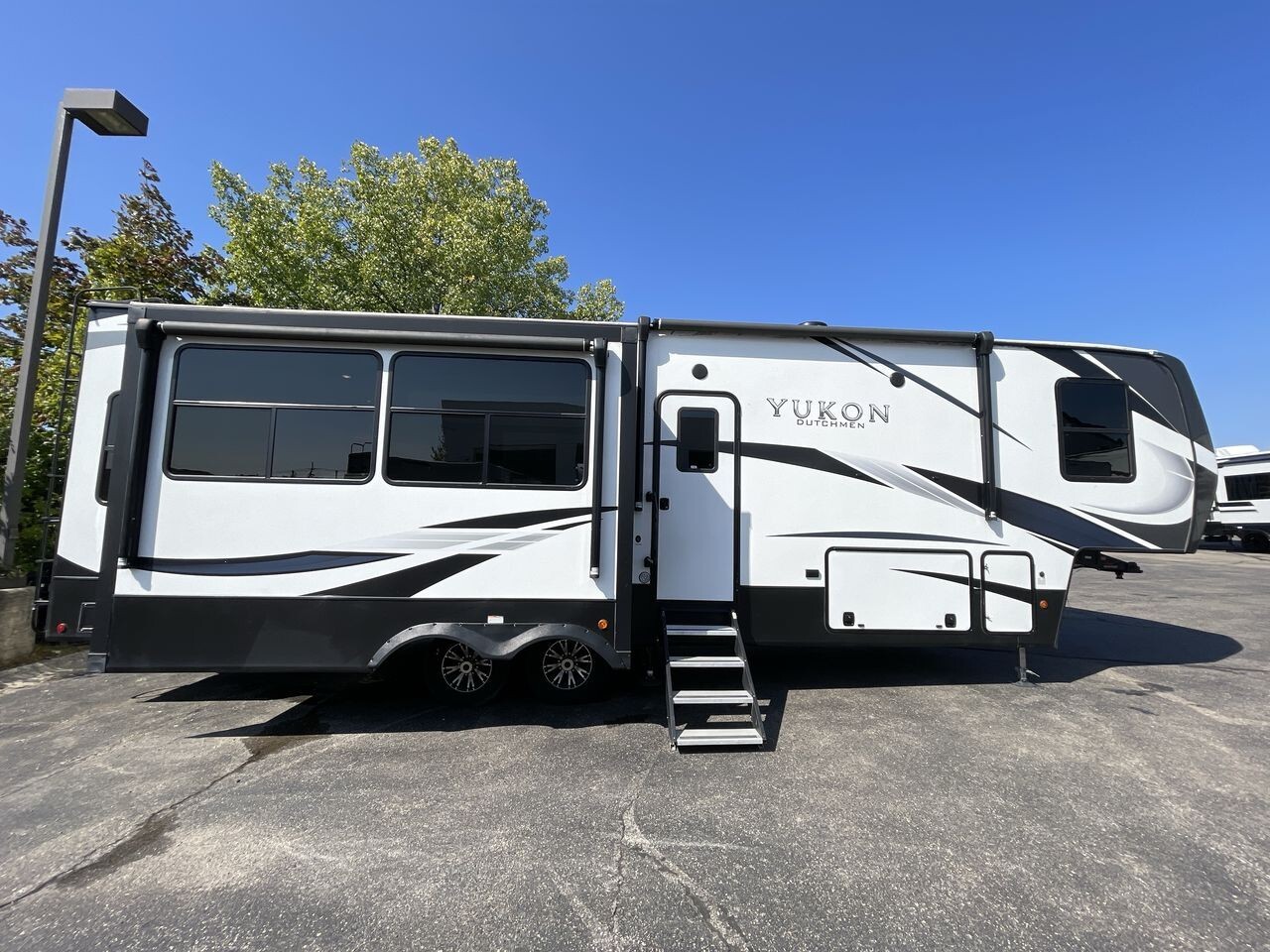 2022 Dutchmen Yukon