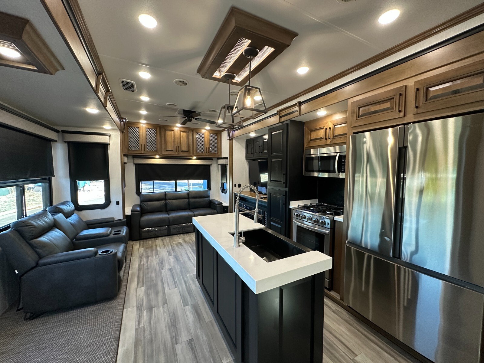 2022 Heartland Bighorn 3883MD Fifth Wheel