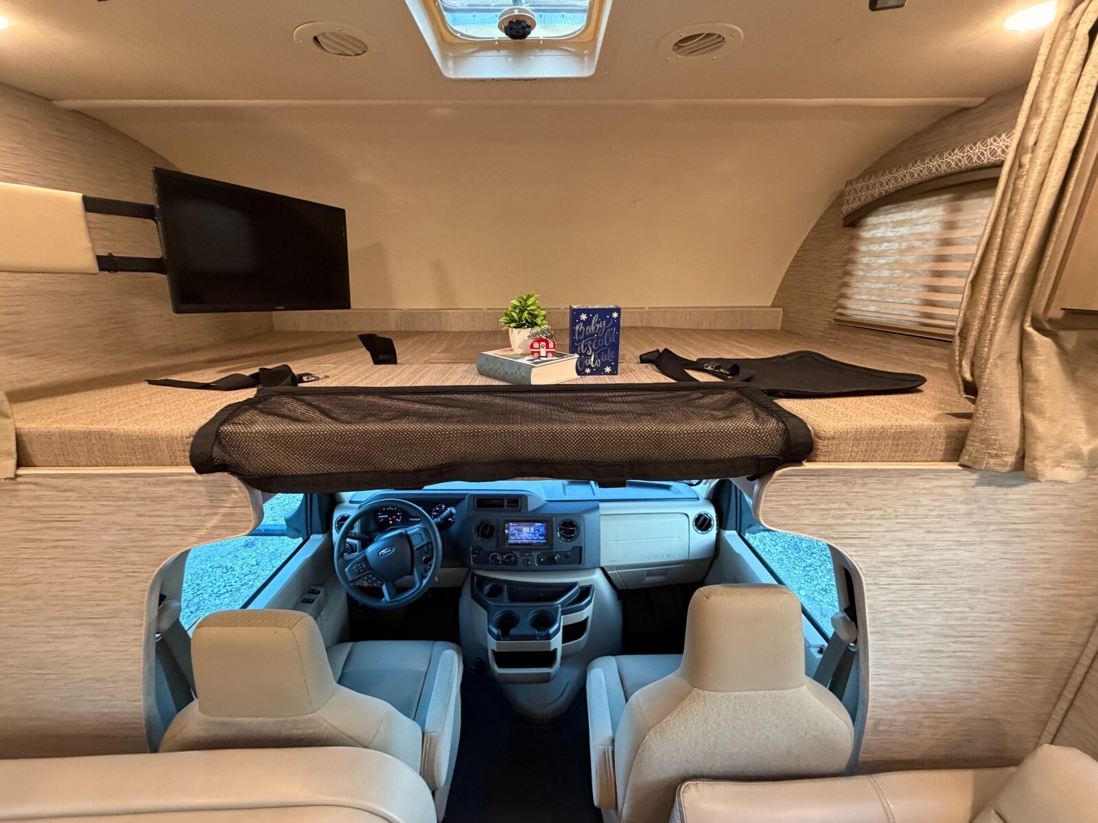 2022 Thor Four Winds 28A