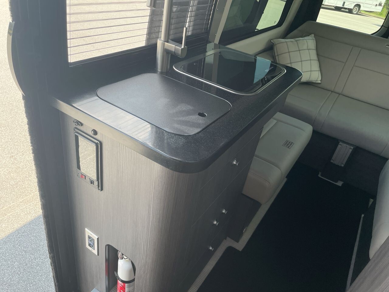 2023 Airstream Interstate 19