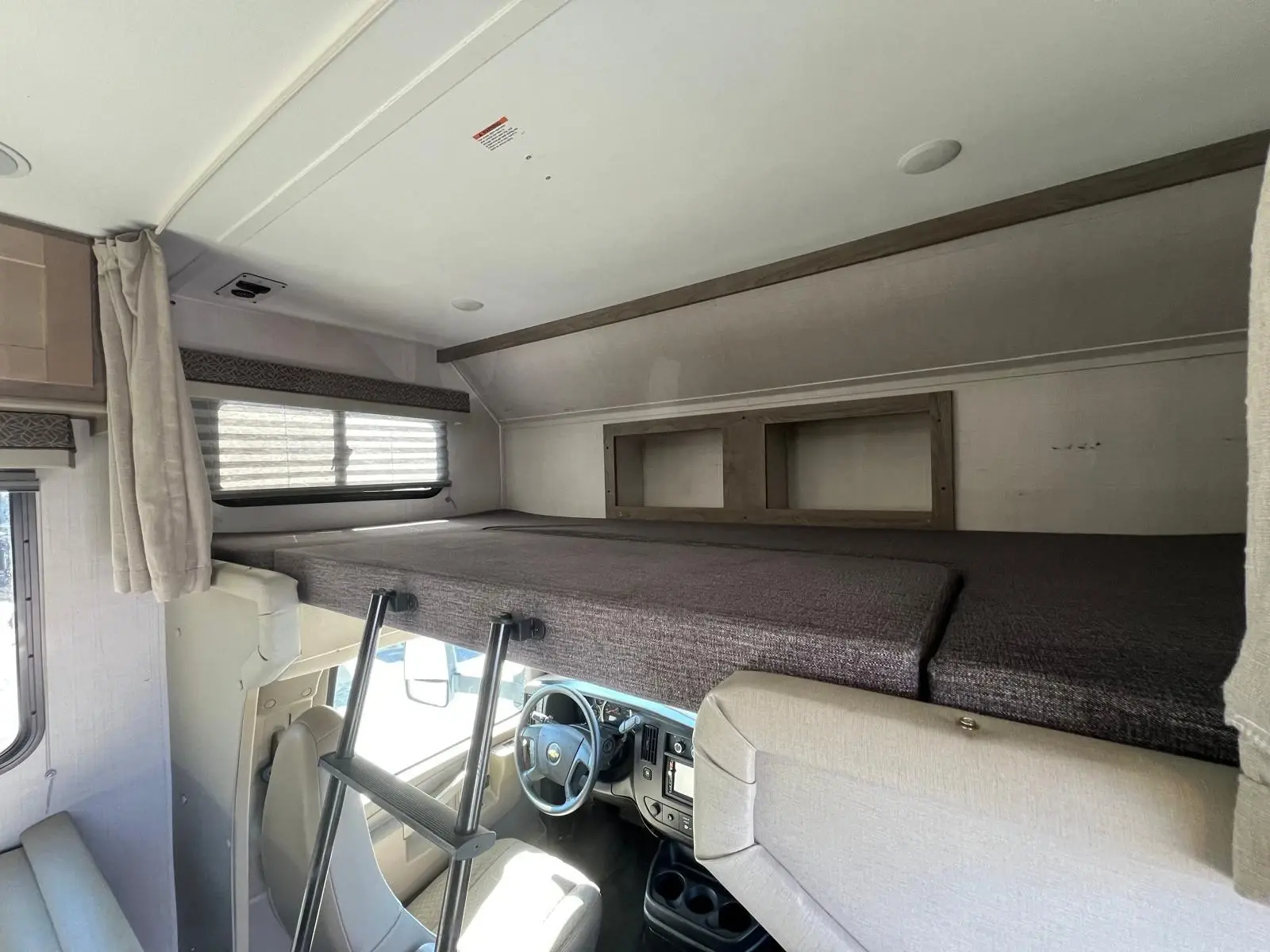 2023 Gulf Stream Conquest 6237LE