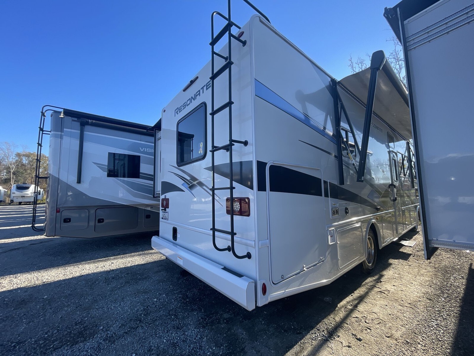 2023 Thor Motor Coach Resonate