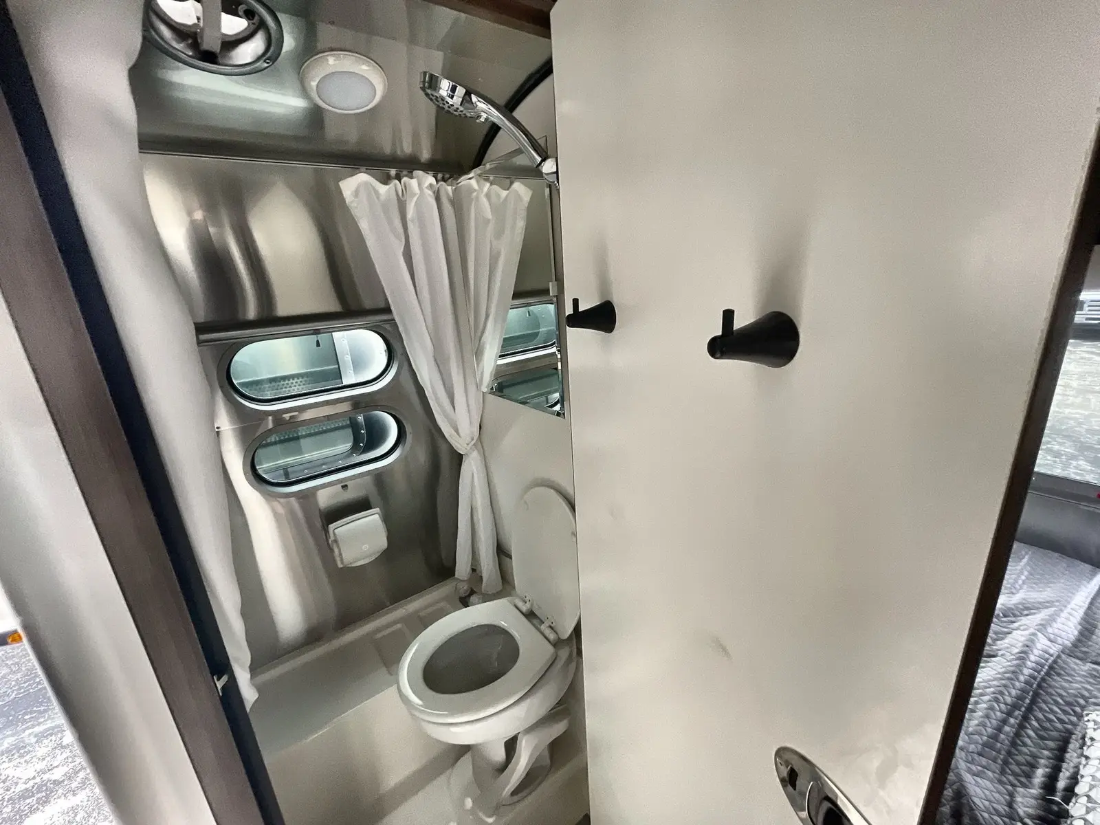 2024 Airstream Caravel