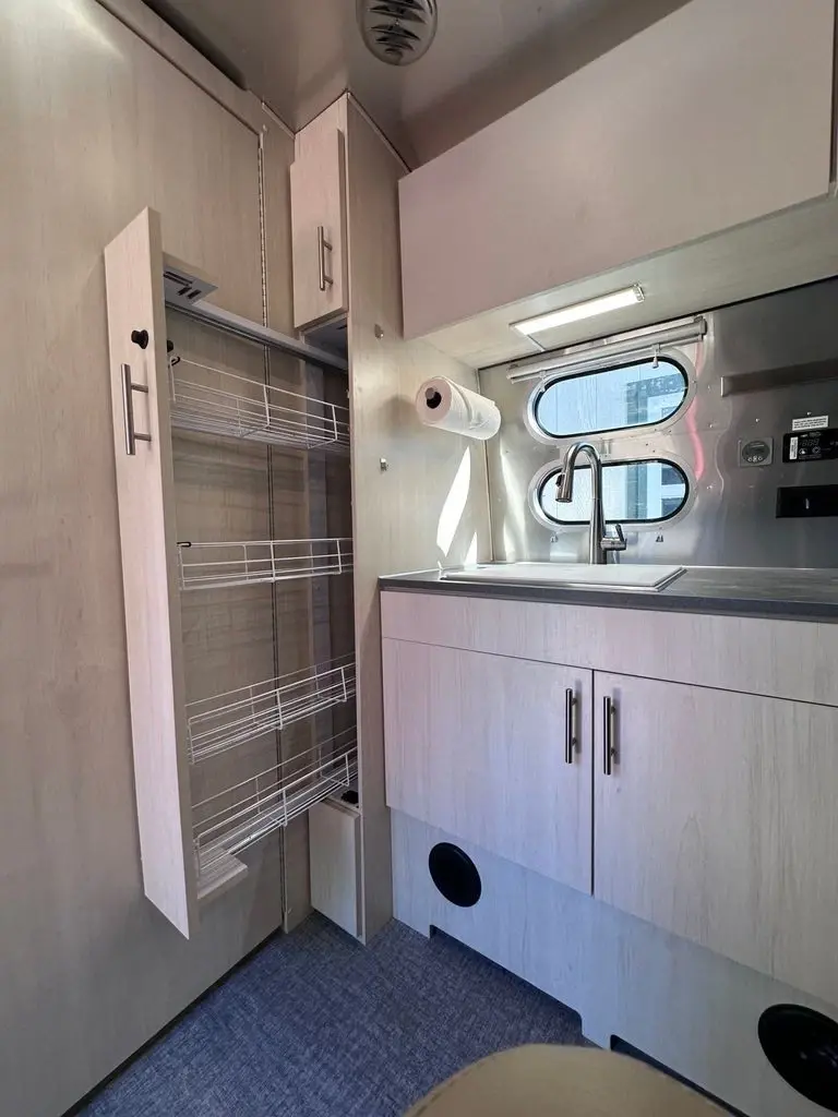 2024 Airstream Flying Cloud Travel Trailer