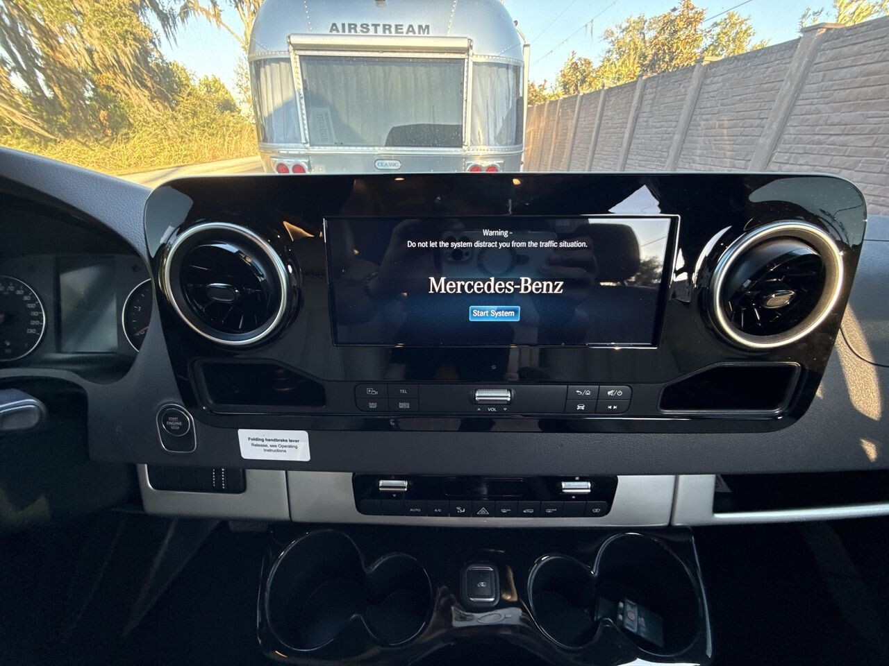 2024 Airstream Interstate