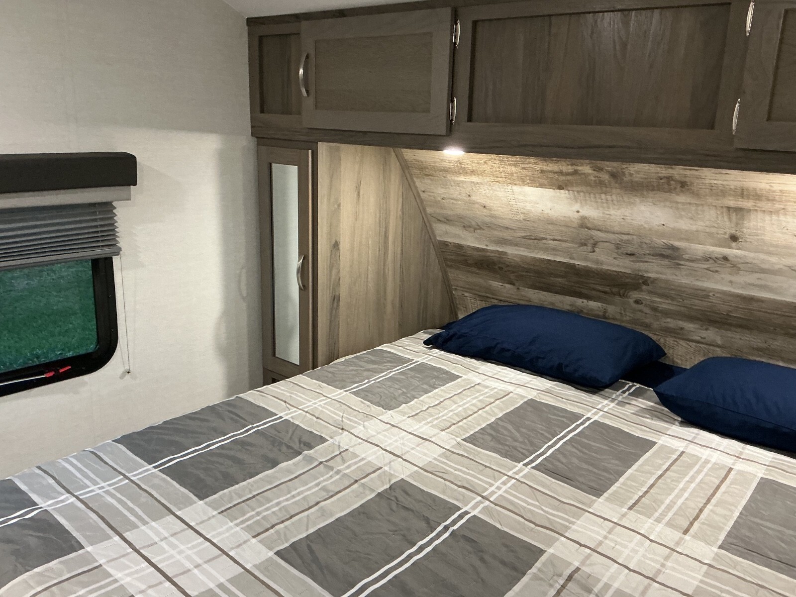 2025 Gulf Stream 258RB Luxury Series 258RB