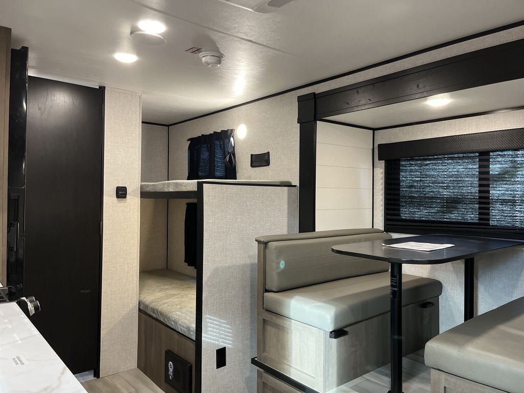 2025 Starcraft Autumn Ridge Single Axle