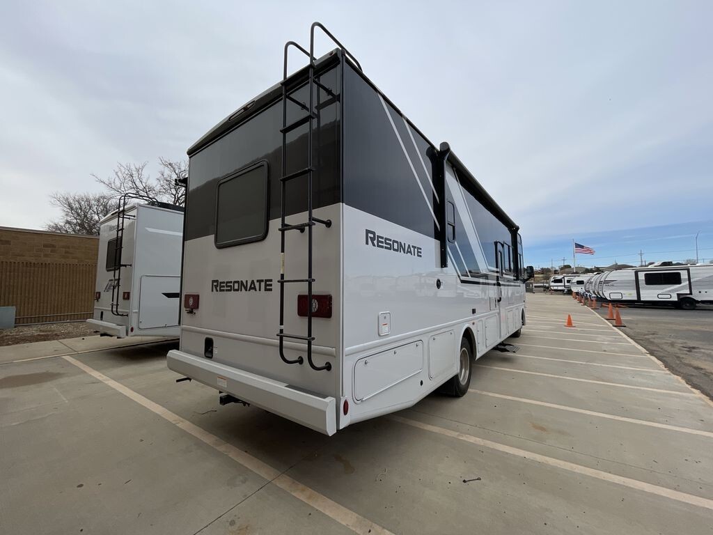 2026 Thor Motor Coach Resonate