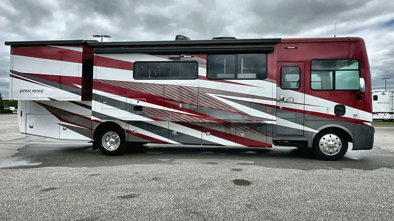 2027 Tiffin Motorhomes Open Road
