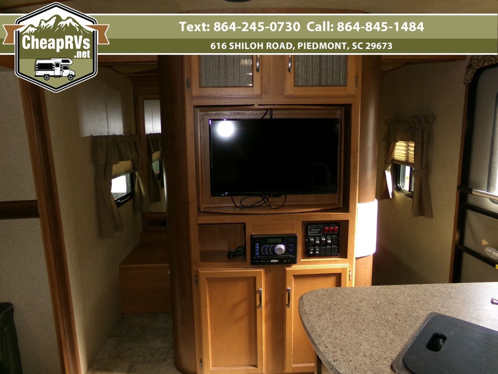 2017 Crossroads sunset trail 290qb Travel Trailer