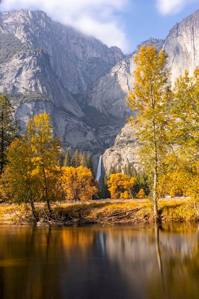 Let's go RV Camping to Yosemite Waterfall Yosemite Waterfall in Autumn